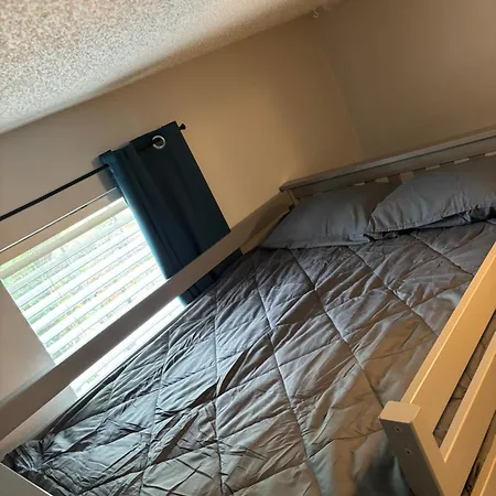 Hosting Nightly Nestings Apartment Irving Exterior photo